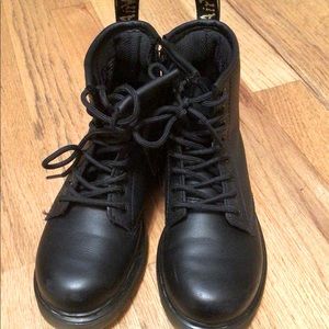 EUC Doc Martens girls boots